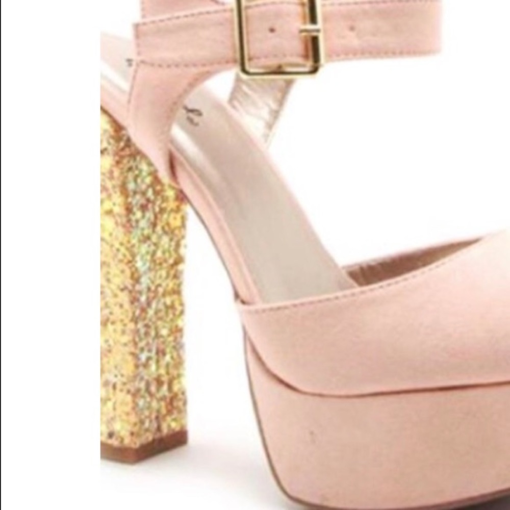 Block Heel - Picture 3 of 5